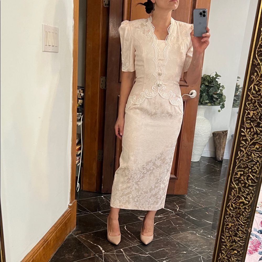 Scott McClintock vintage Elegant Cream Midi Dress